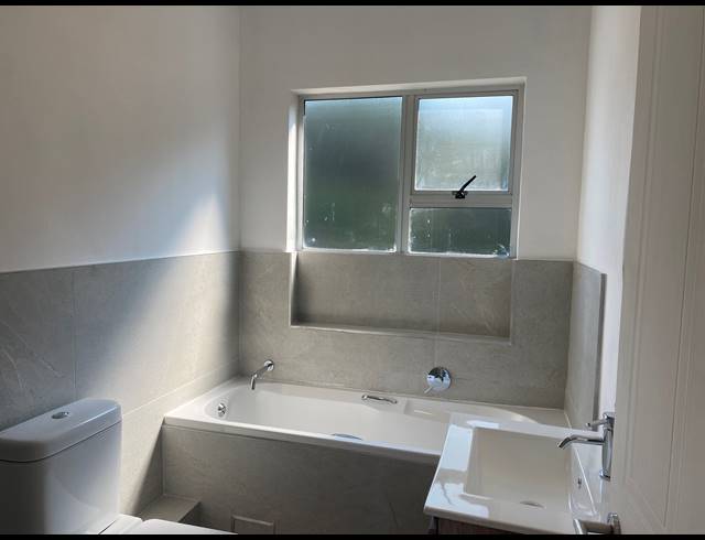 2 BEDROOM APARTMENT FOR SALE IN NEWSEL BEACH
